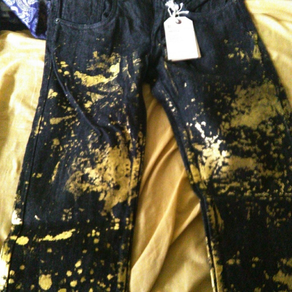 Jeans - Picture 2 of 5